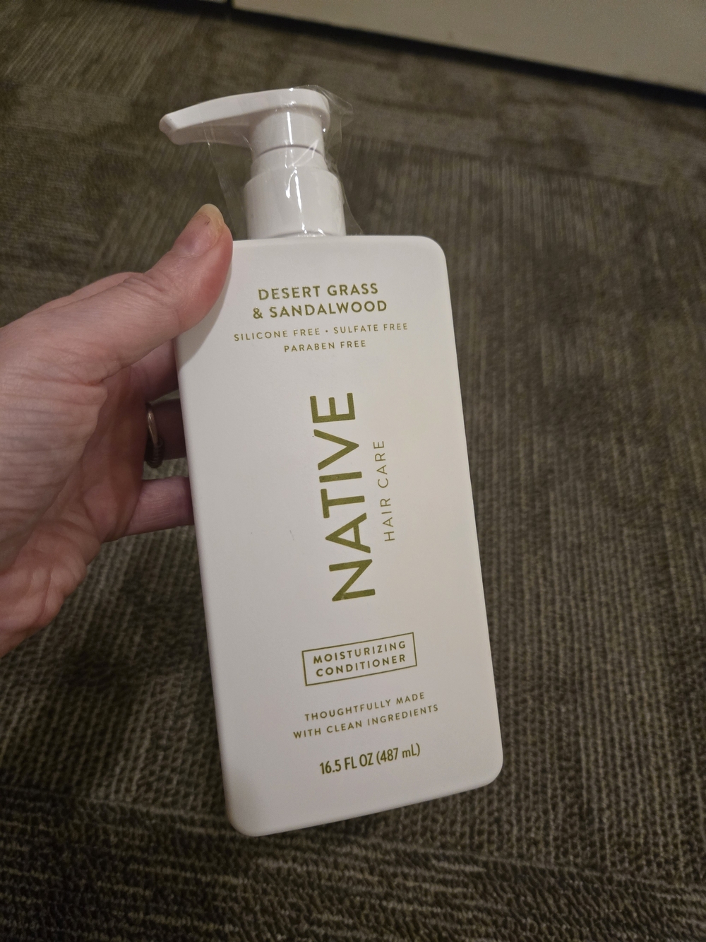 16.5 Oz Full Size NATIVE Desert Grass & Sandalwood Moisturizing Conditioner